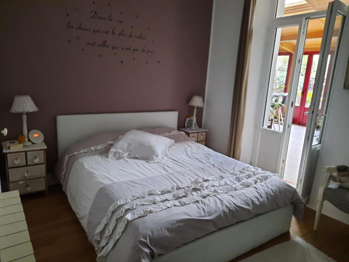 Châteauroux A Ribeira Bed & Breakfast エクステリア 写真